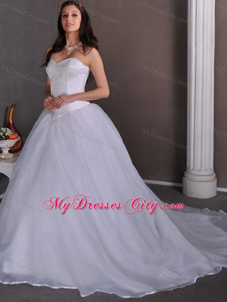 Organza Beaded Sweetheart Chapel Train Garden Bridal Gown