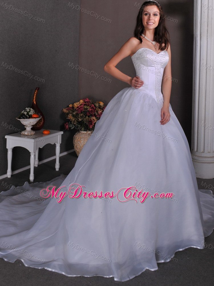 Organza Beaded Sweetheart Chapel Train Garden Bridal Gown