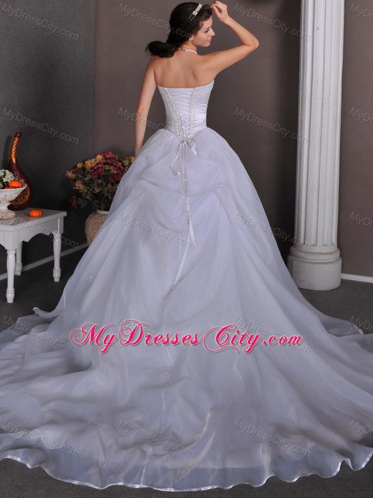 Organza Beaded Sweetheart Chapel Train Garden Bridal Gown