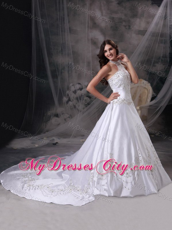 Embroidery with Beading for Chapel Train Wedding Dress with Sheer Halter