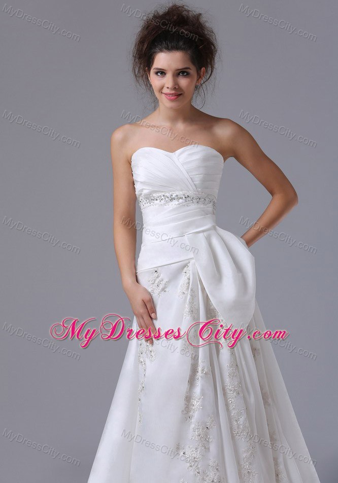 Appliques with Beading Sweetheart Ruched Brush Train Wedding Bridal Gown