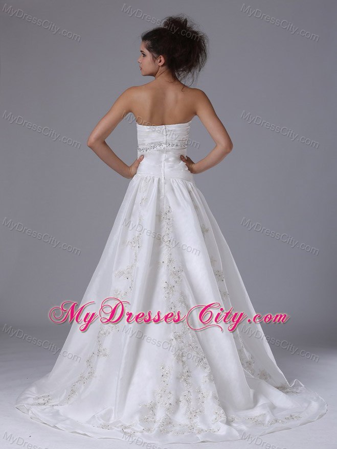 Appliques with Beading Sweetheart Ruched Brush Train Wedding Bridal Gown