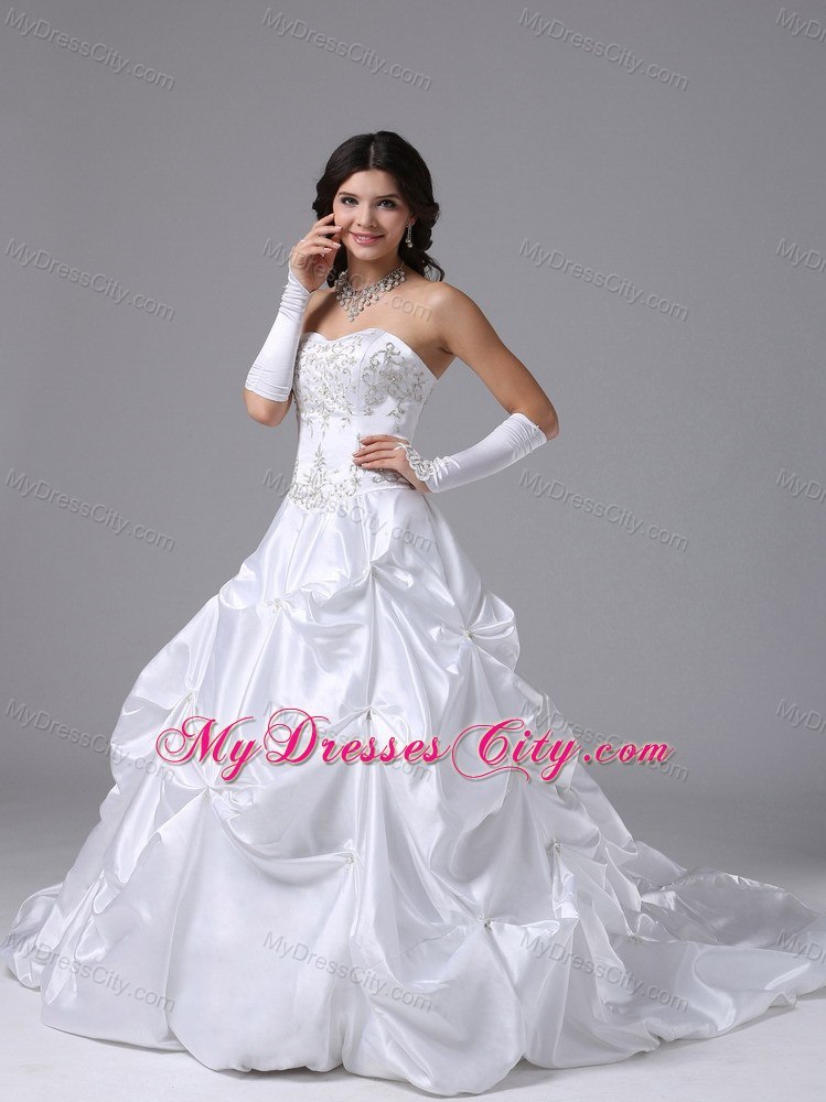 Embroidery Pick Ups Sweetheart Court Train Church Wedding Dresses