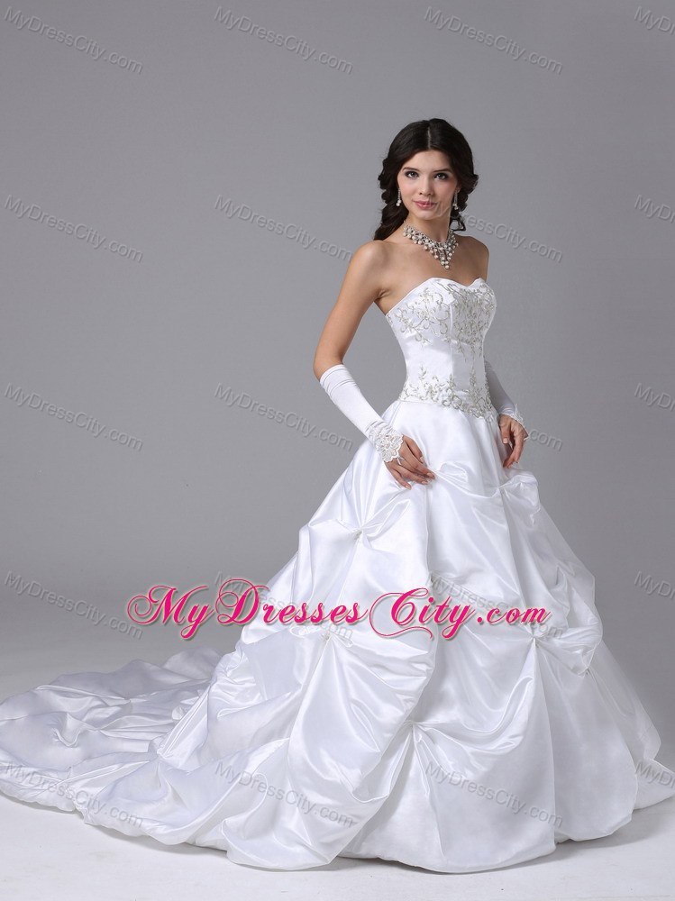 Embroidery Pick Ups Sweetheart Court Train Church Wedding Dresses