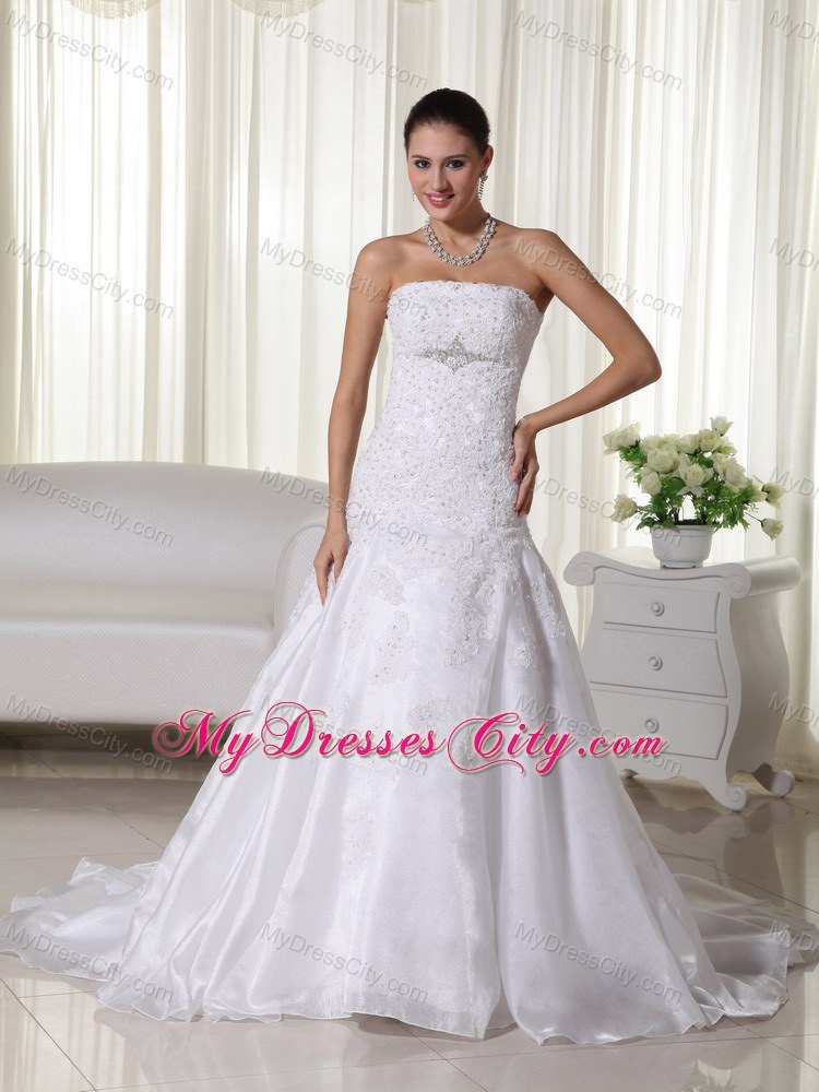 Popular Beaded Lace Court Train Strapless 2013 Garden Wedding Dress
