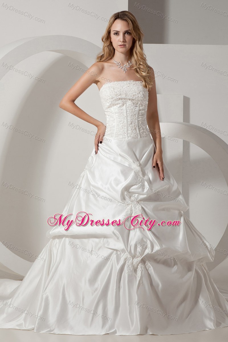 Chapel Train Taffeta Wedding Dress with Appliques and Pick-ups
