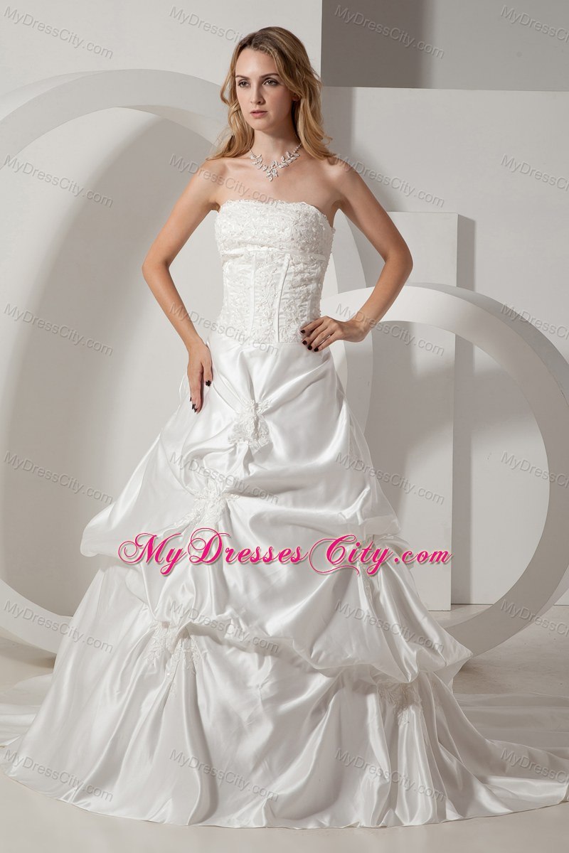 Chapel Train Taffeta Wedding Dress with Appliques and Pick-ups