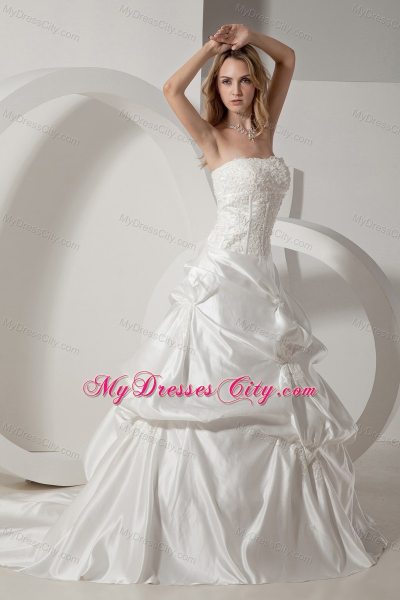 Chapel Train Taffeta Wedding Dress with Appliques and Pick-ups