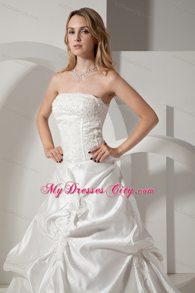 Chapel Train Taffeta Wedding Dress with Appliques and Pick-ups