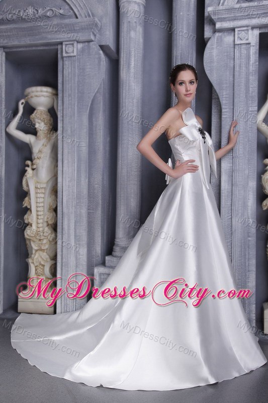 White Strapless Wedding Dress with Satin Beading and Bowknot