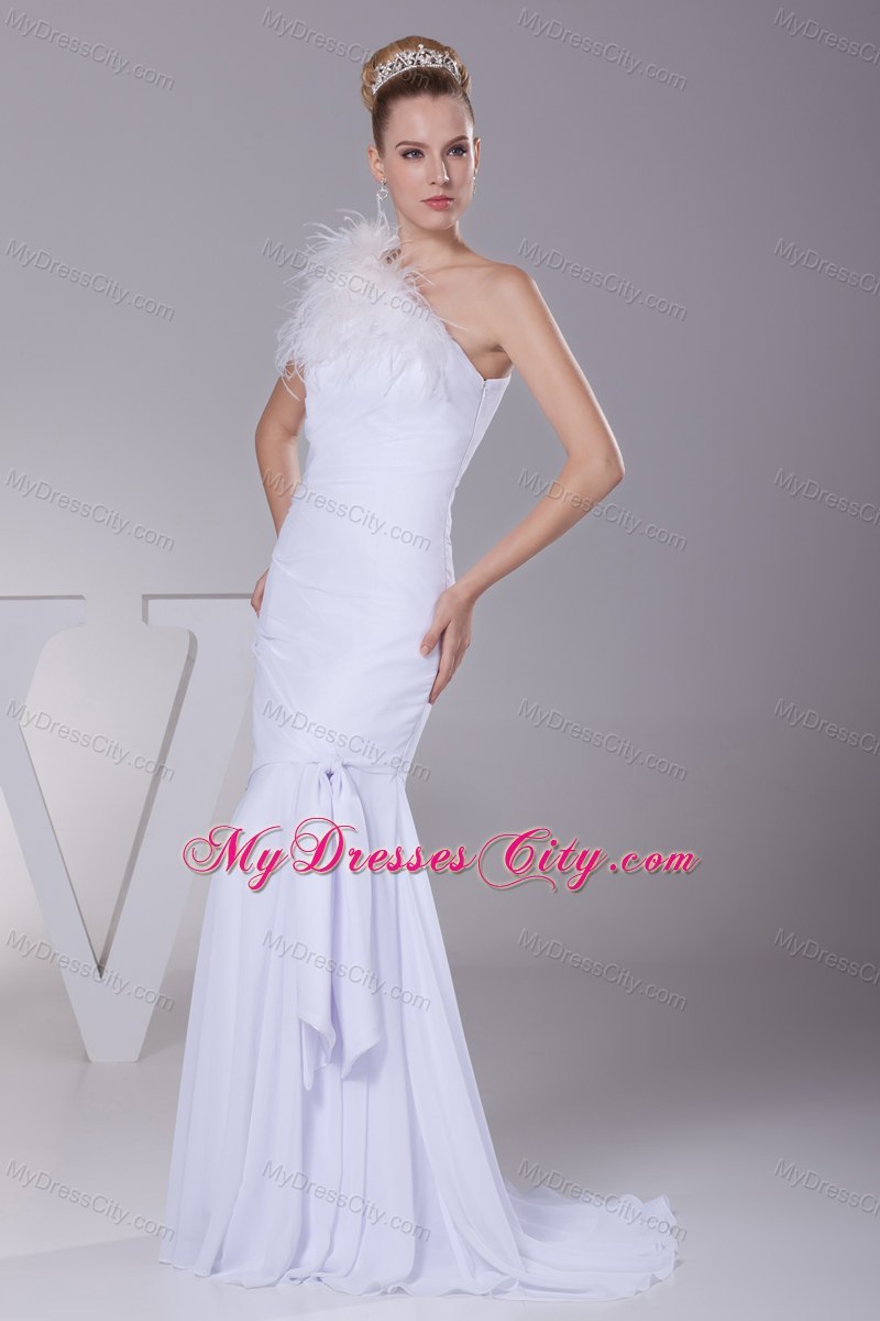 One Shoulder Mermaid Feather Wedding Dress for Beach Wedding