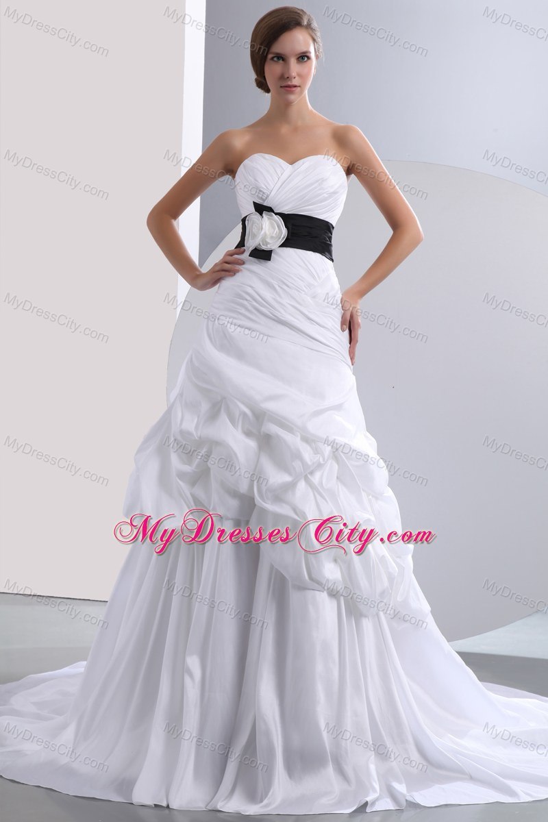 Discount Sweetheart 2013 Wedding Dress with Pick-ups Sash