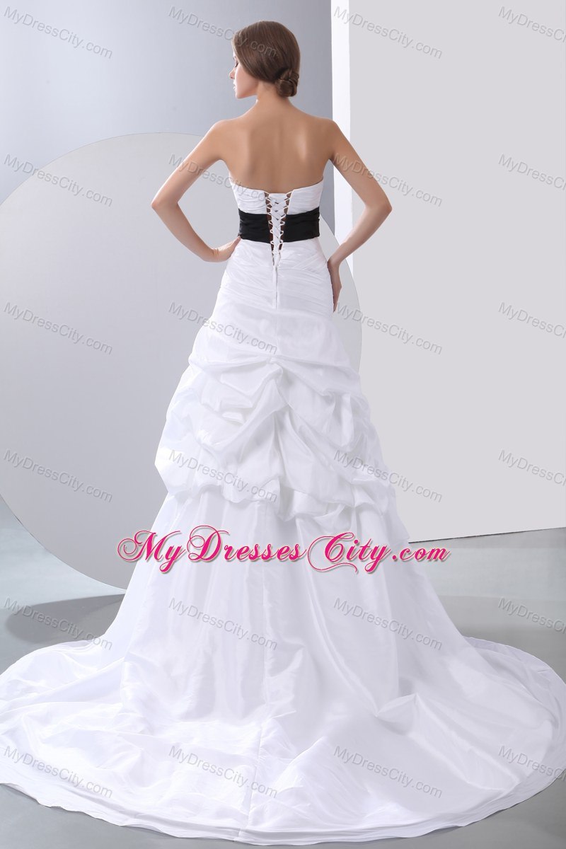 Discount Sweetheart 2013 Wedding Dress with Pick-ups Sash