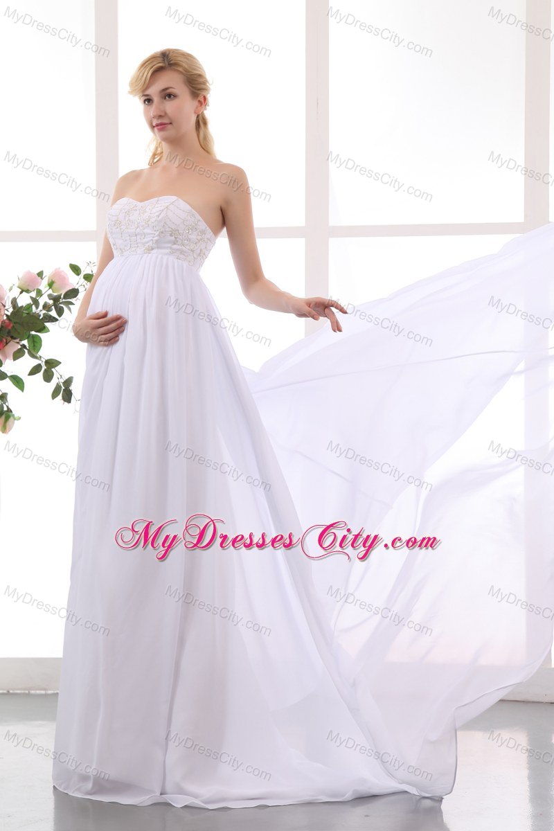 Plus Size Sweetheart Chiffon Wedding Gowns with Appliques