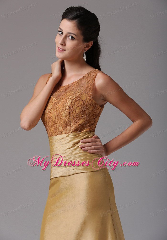 Gold Scoop Ruching Lace Mother's Dress with Brush Train