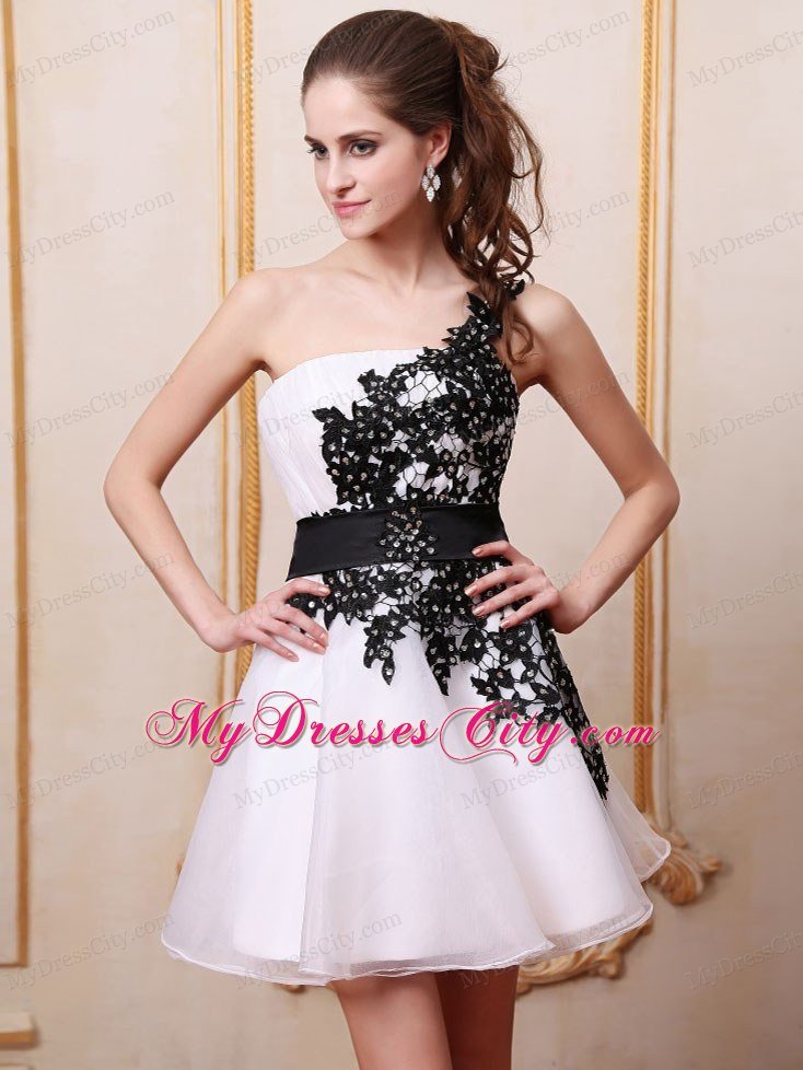 Black Appliques One Shoulder Mini-length White Prom Party Dresses