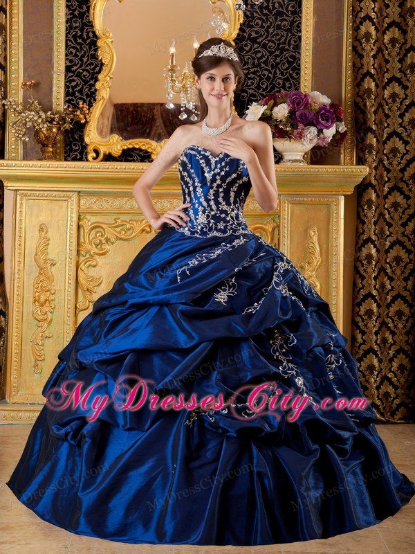 Navy Blue Sweetheart Appliques Sweet Sixteen Dresses