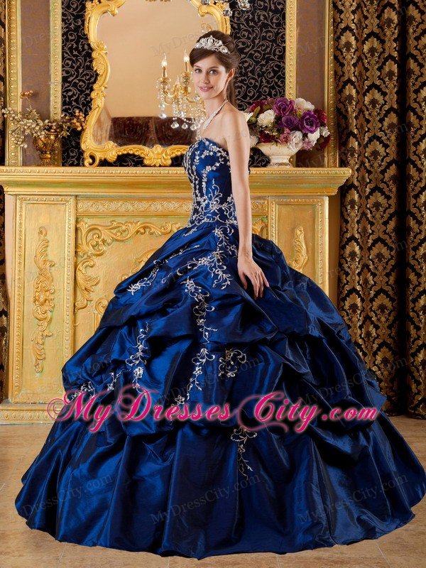 Navy Blue Sweetheart Appliques Sweet Sixteen Dresses