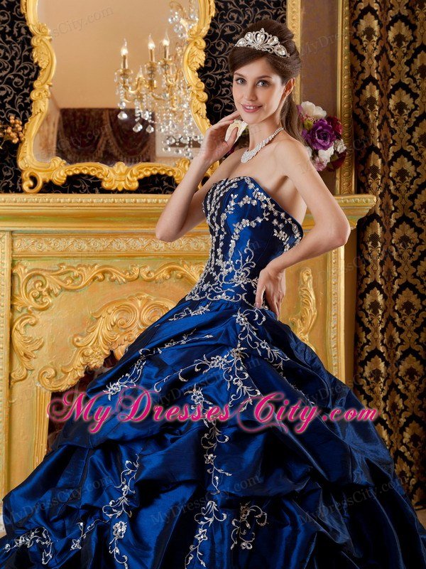Navy Blue Sweetheart Appliques Sweet Sixteen Dresses