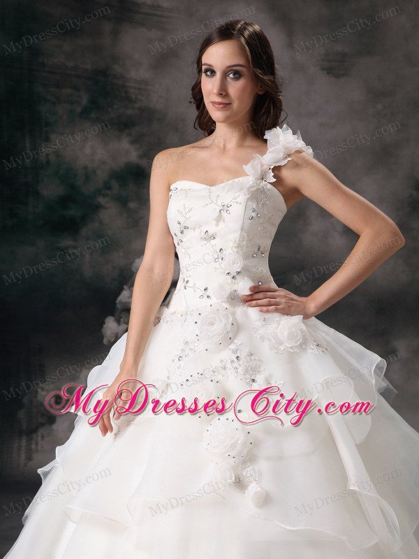 One Shoulder Appliques Wedding Dress with Hand Made Flowers