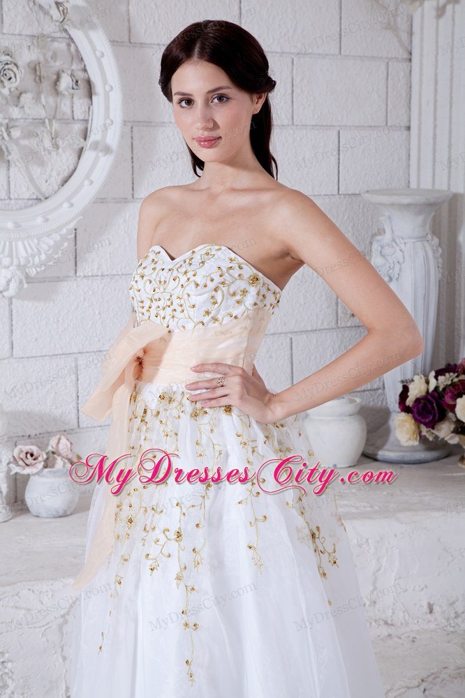Sweetheart Beading White Prom Dress with Gold Bow Detail
