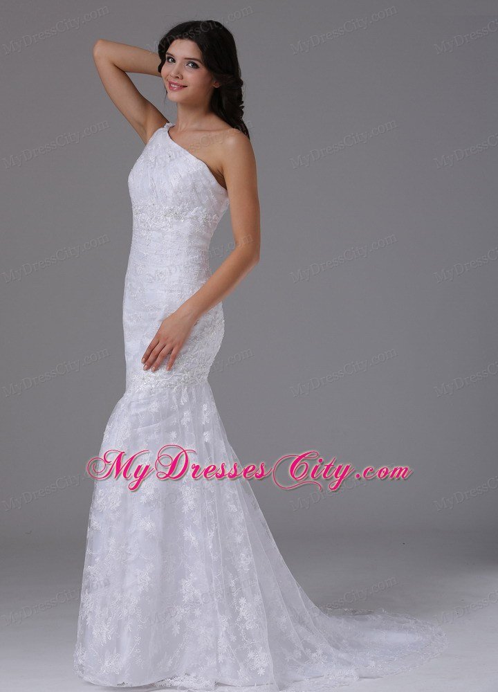 Mermaid One Shoulder Clasp Handle Wedding Dress in Lace Fabric