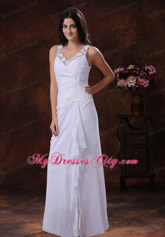 Cheap White V-neck Chiffon Flowery Wedding Dress Appliques Decorated