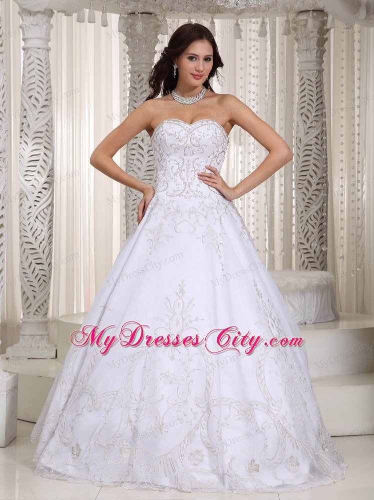 2013 Extravagant A-line Sweetheart Court Train Embroidery Bridal Dress