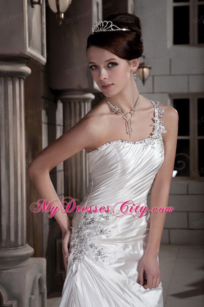 2013 Brand New A-line Single Shoulder Beading and Ruching Wedding Dress