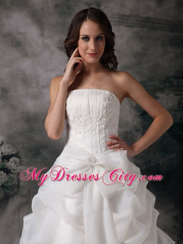 2013 Summer Discount Strapless Bow Appliques Wedding Gowns