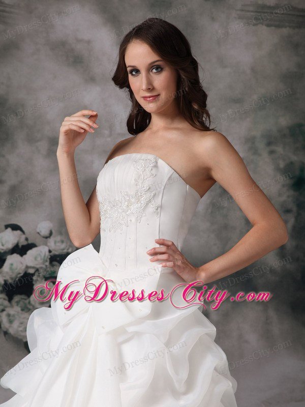 2013 Summer Discount Strapless Bow Appliques Wedding Gowns