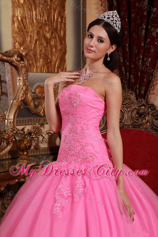Graceful Rose Pink Tulle Corset Quinceanera Dress with Appliques