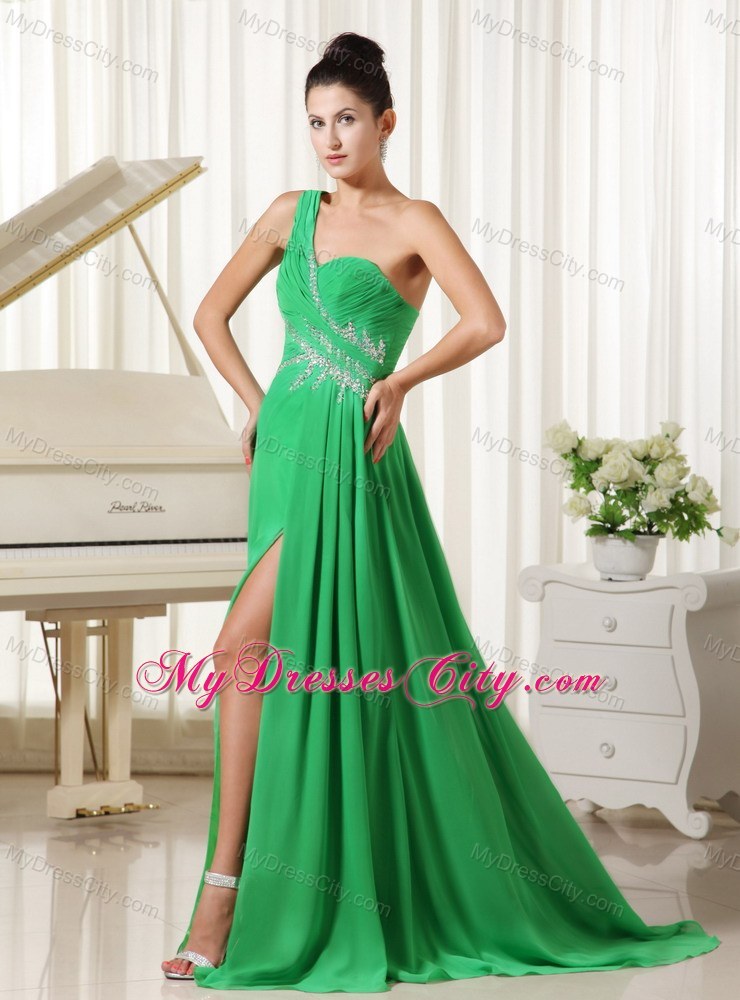 One Shoulder Spring Green Prom Dress in Ruched Beading Bodice