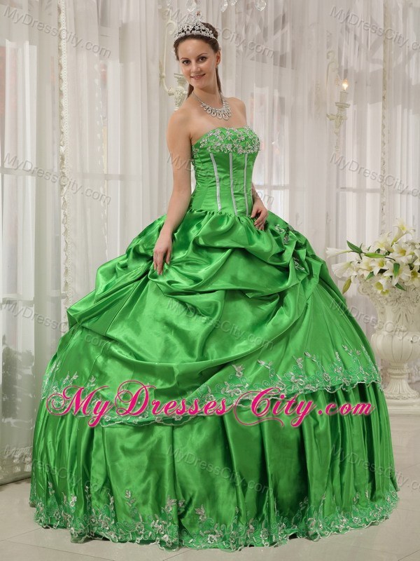 Spring Green Ball Gowns Strapless Taffeta Puffy Quinceanera Dress