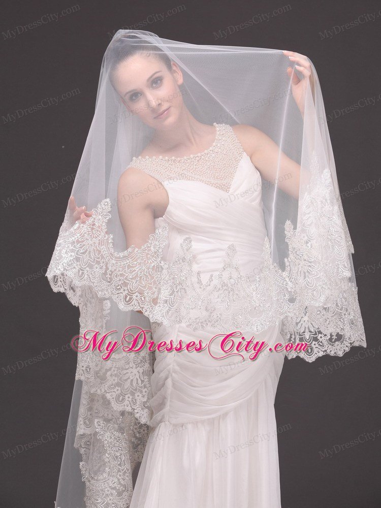 Two-tier Tulle Wedding Veil With Appliques Decorate