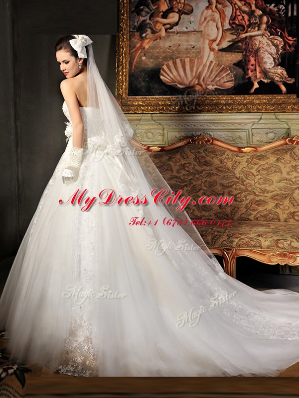 White Sleeveless Tulle Lace Up Wedding Dress for Wedding Party