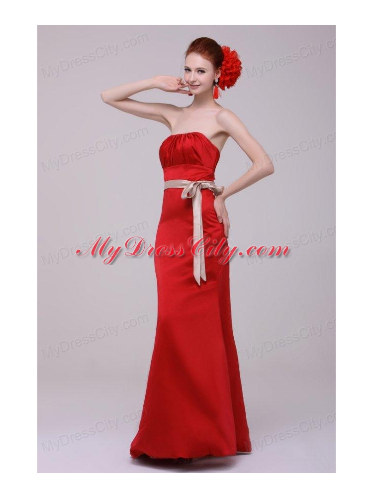 Elegant Column Strapless Taffeta Red Floor-length Prom Dress With Sashes