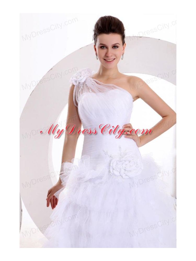 One Shoulder Appliques and Hand Made Flowers Tulle Wedding Dress