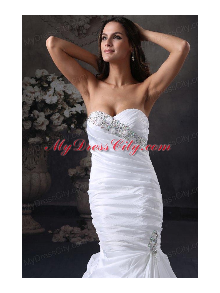 Luxurious Mermaid Sweetheart Beading Wedding Dress with Brush Train