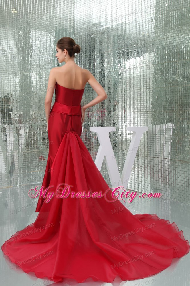 Wine Red Ruffled Sweetheart Watteau Train Mother Of The Bride Dresses