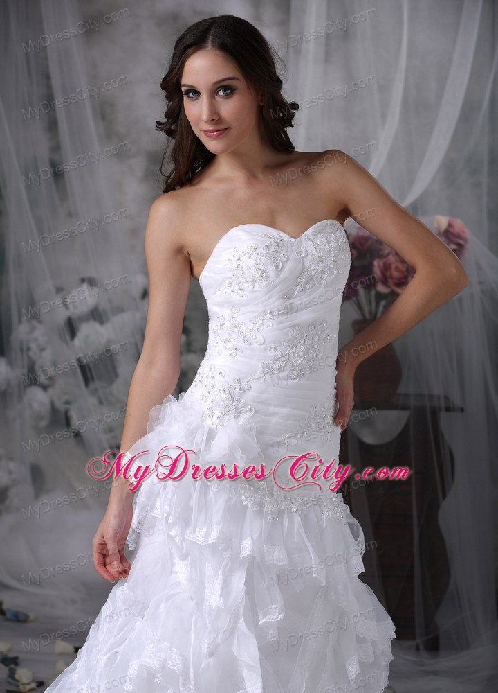 Sweetheart Court Train Appliques and Ruffles Wedding Dresses