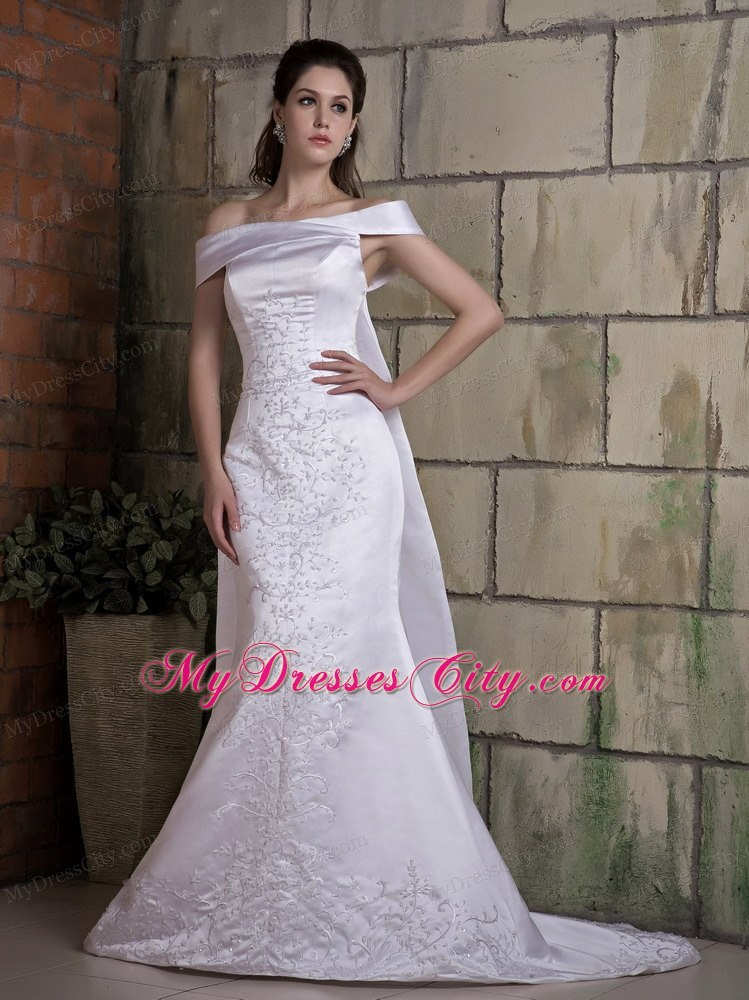 New Mermaid Off The Shoulder Appliques Wedding Dress with Watteau Train