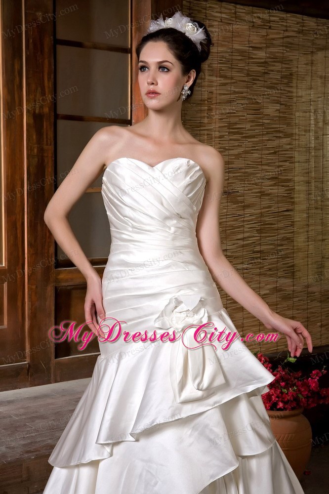 Fashionable A-line Sweetheart Ruffled and Ruched Flowery Wedding Dress