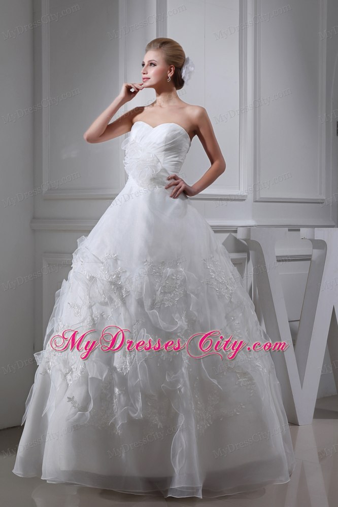 Graceful Appliques and Ruching Sweetheart Wedding Gown Dress on Sale