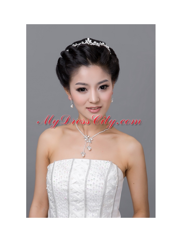 Mysterious Alloy With Rhinestone Ladies Jewelry Sets