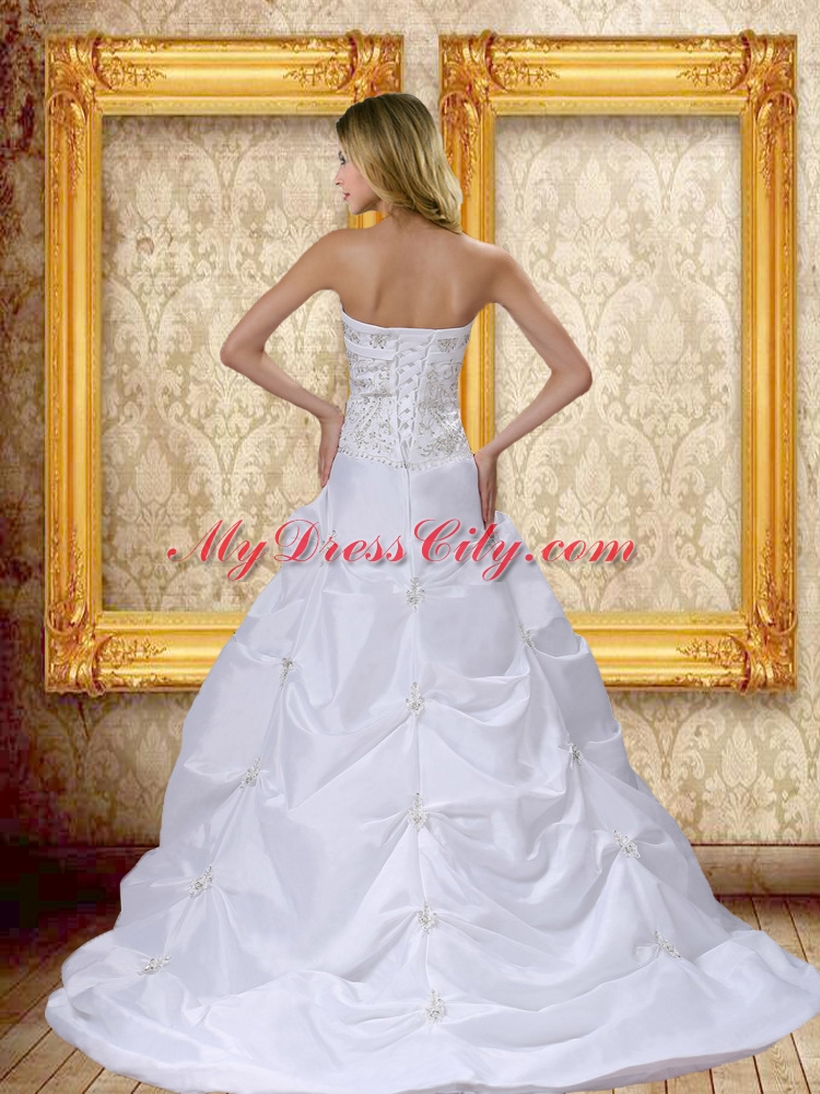 Popular Embroidery 2015 Wedding Dress with Strapless