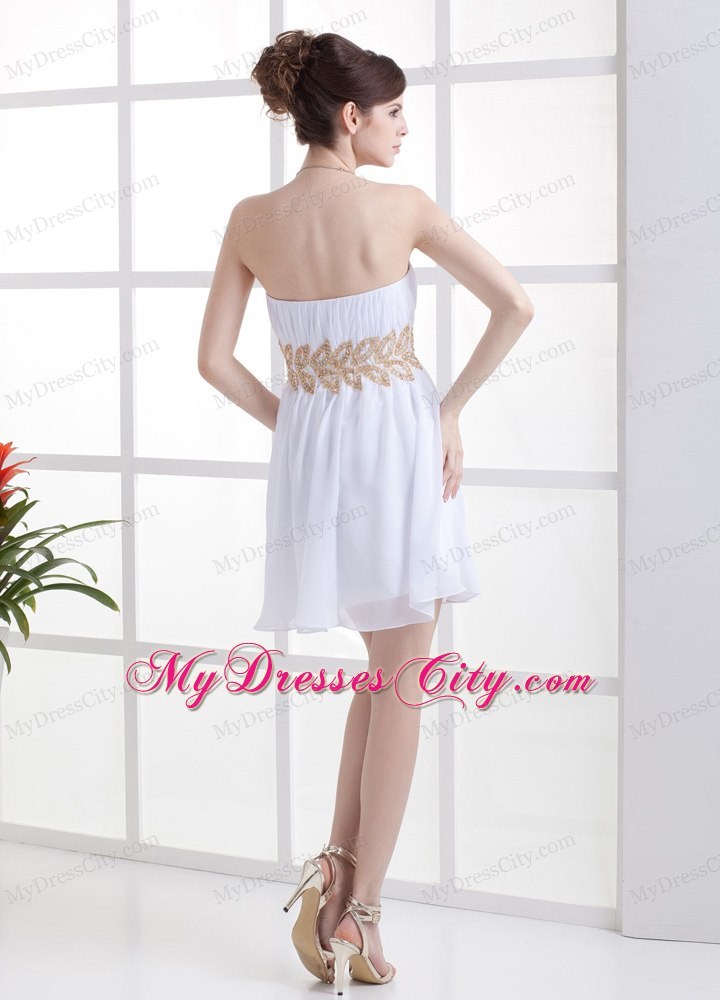 Mini-length White Homecoming Dress Beading and Ruching Decorate
