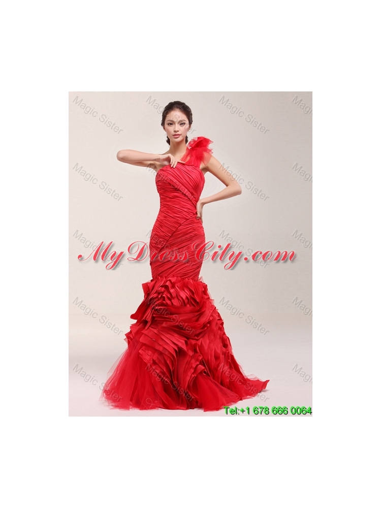 Great 2016 Ruching and Ruffles Brush Train Wedding Dress in Red