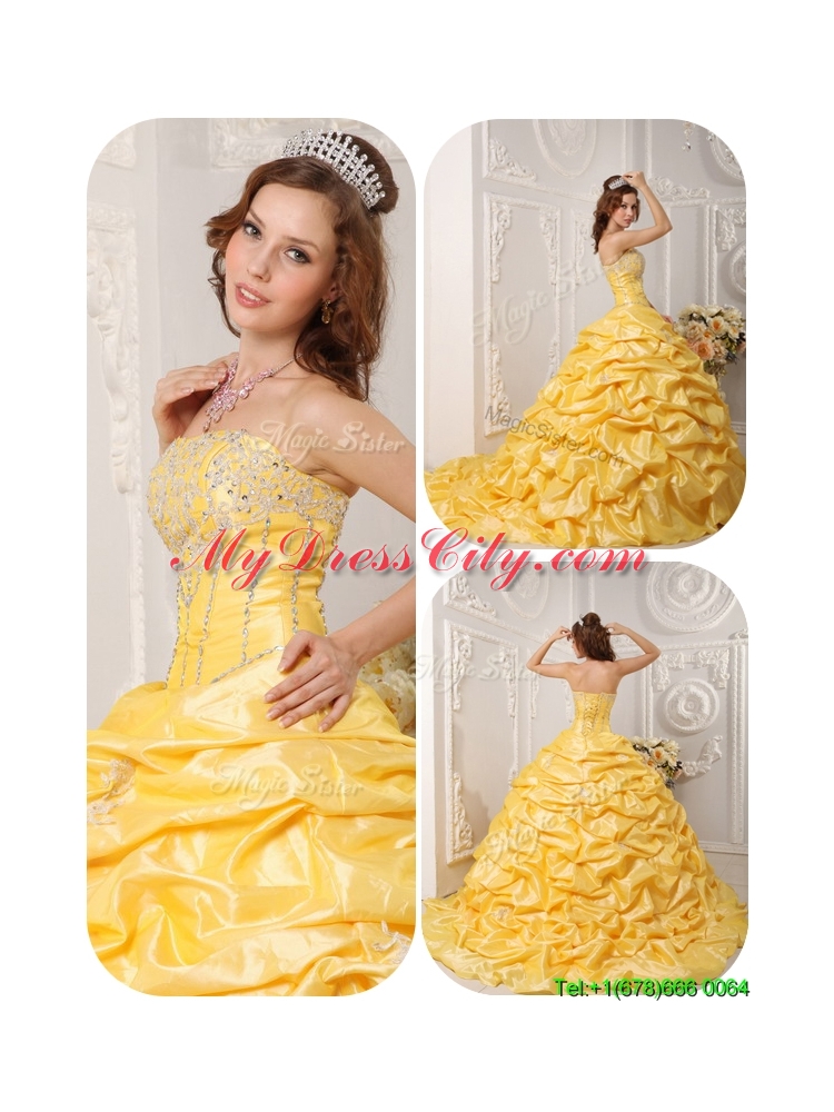 2016   Designer  Pick Ups and Appliques Quinceanera Gowns with Court Train