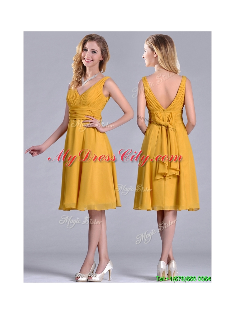 Latest Empire V Neck Ruched Gold Prom Dress in Chiffon